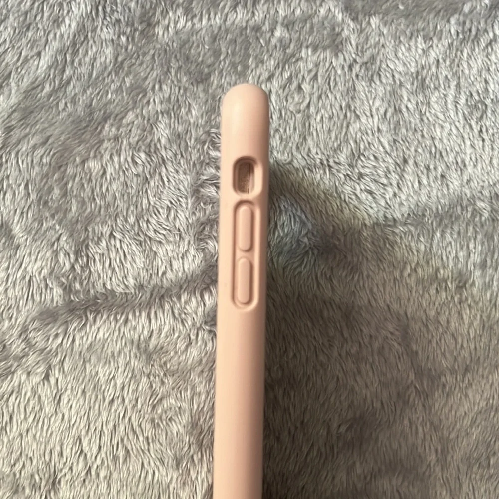 Surphy iPhone XR Silicone Case in Pink - Picture 6 of 7